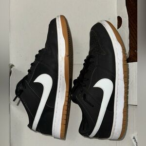 Nike SB Dunk Low Pro